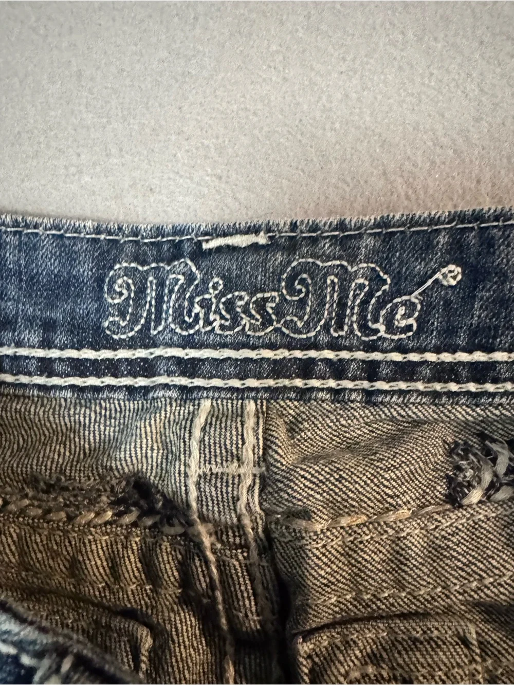 Y2K Miss Me Indigo Cropped/Capri Bootcut Jeans Size 28